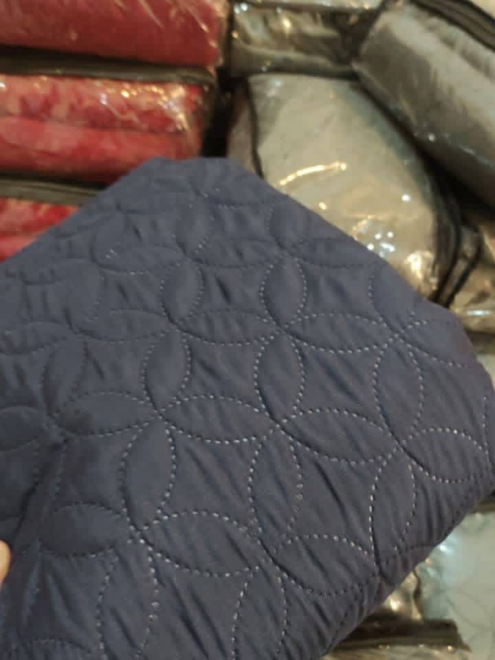 Quilted water-prof matress protector