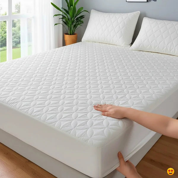 Quilted water-prof matress protector.